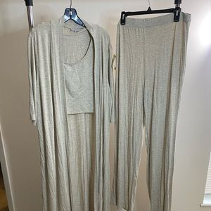 BNWT Boutique find - Cream/light tan lightweight 3pc Chill Set. Sz: 3X